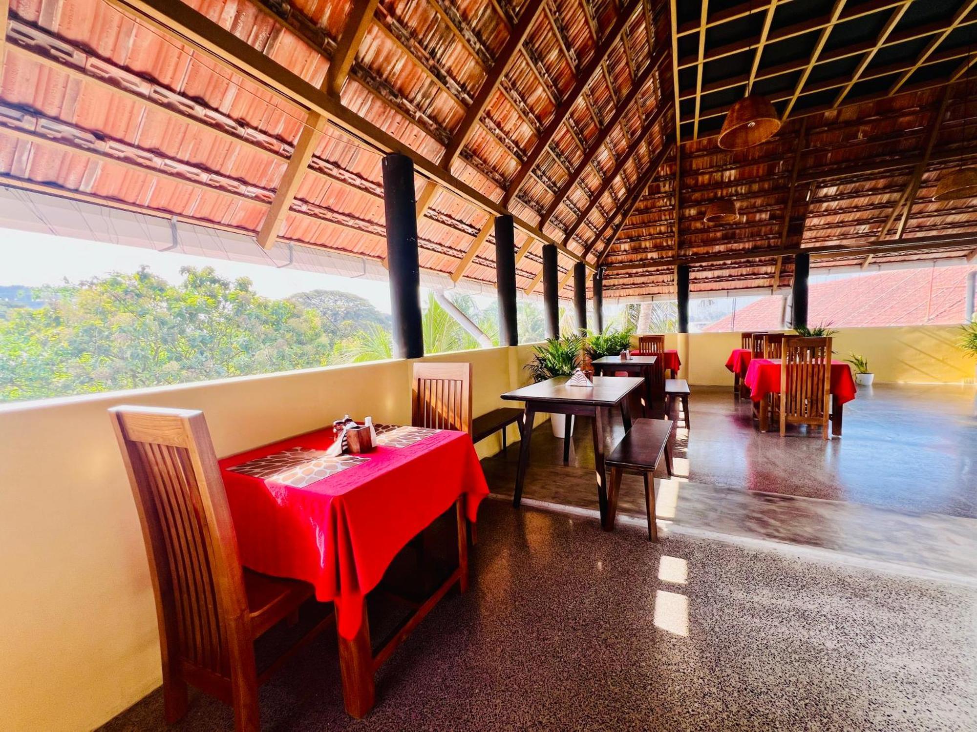 Seacoast Inn Fortkochi Fort Kochi Εξωτερικό φωτογραφία